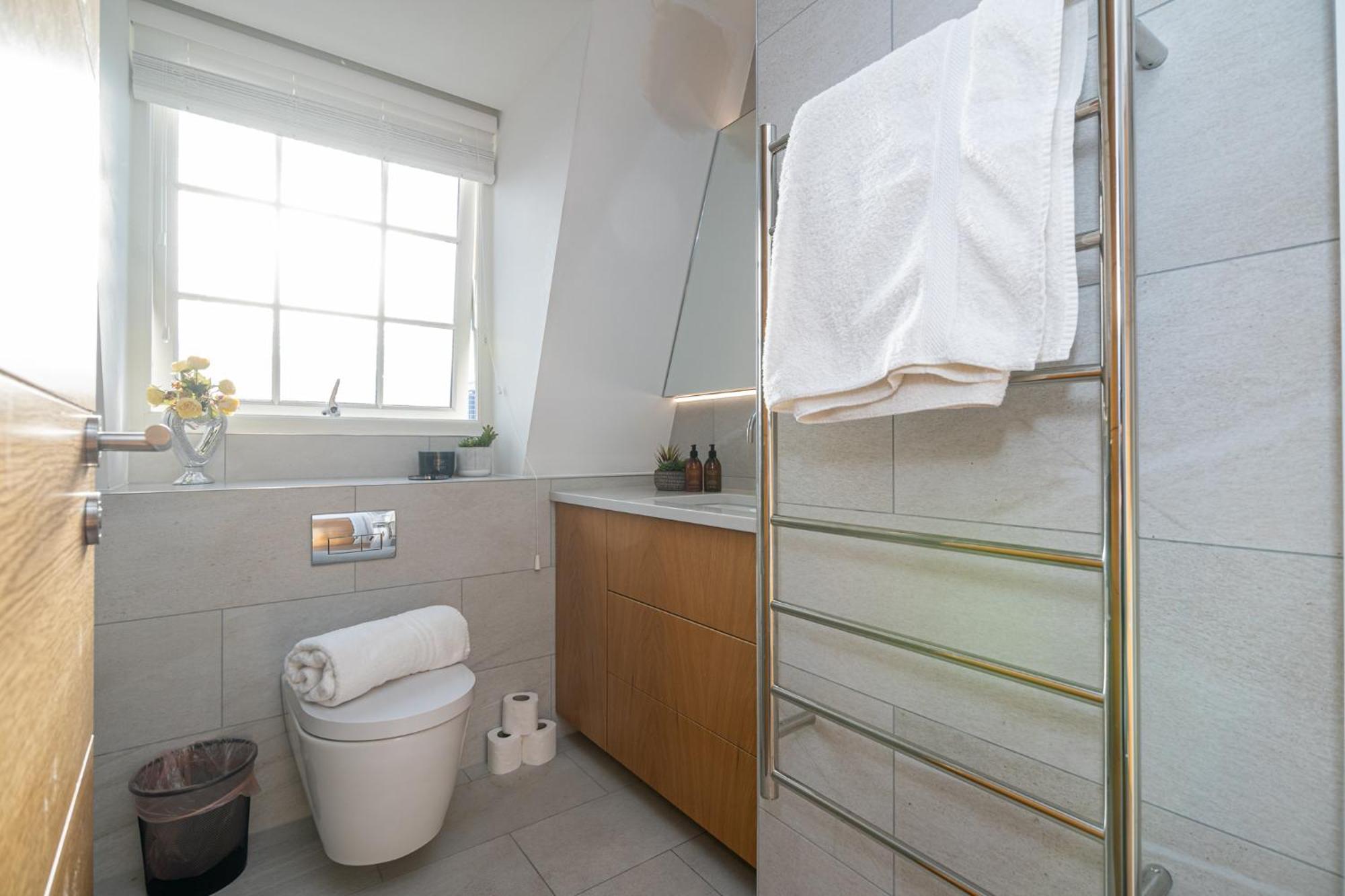 Stunning 1-Bedroom Penthouse In Marble Arch 72 Londra Exterior foto
